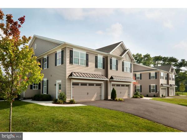 30 NEW VILLAGE GREENE DR, Honey Brook, PA 19344