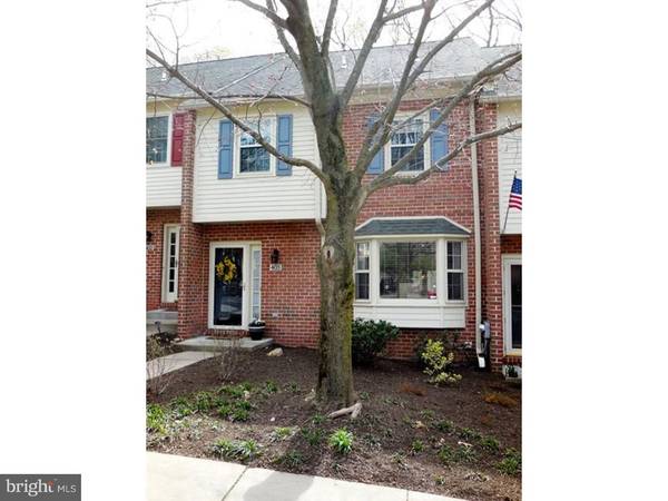 403 BRIGHTON CIR, Devon, PA 19333