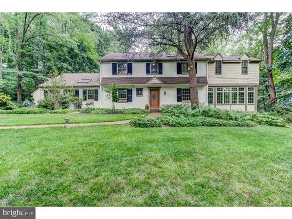 8 SPRING HOLLOW RD, Wayne, PA 19087