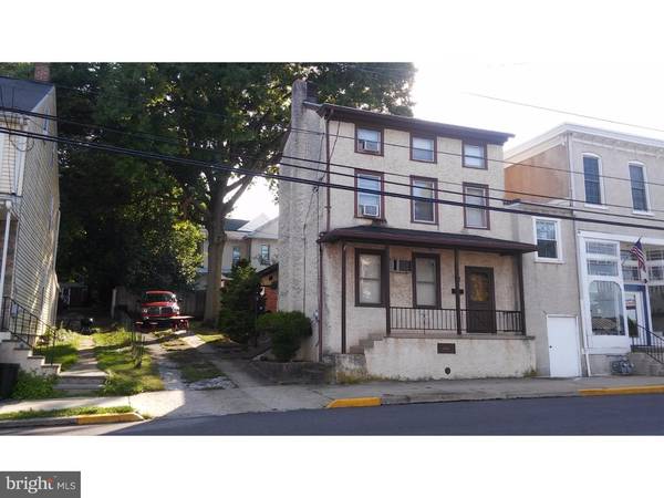 102 S MAIN ST, Spring City, PA 19475