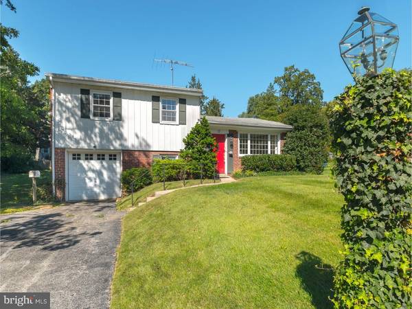 13 GREENLAWN RD, Paoli, PA 19301