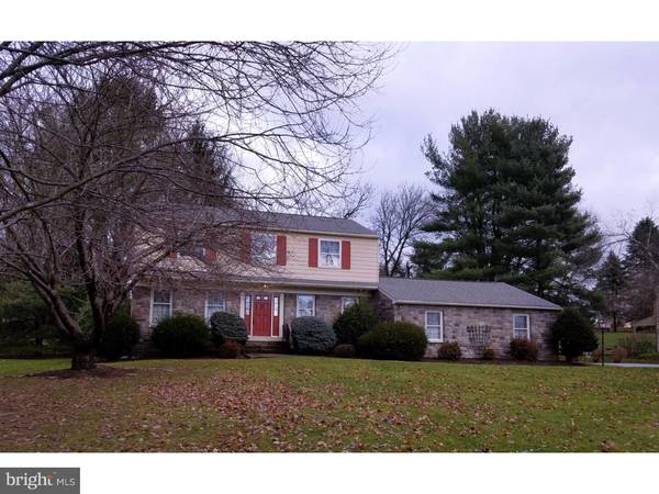 11 CRESTVIEW RD, Phoenixville, PA 19460