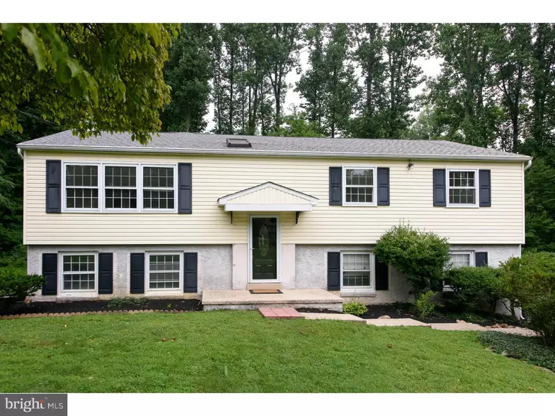 318 HORSESHOE LN, Downingtown, PA 19335