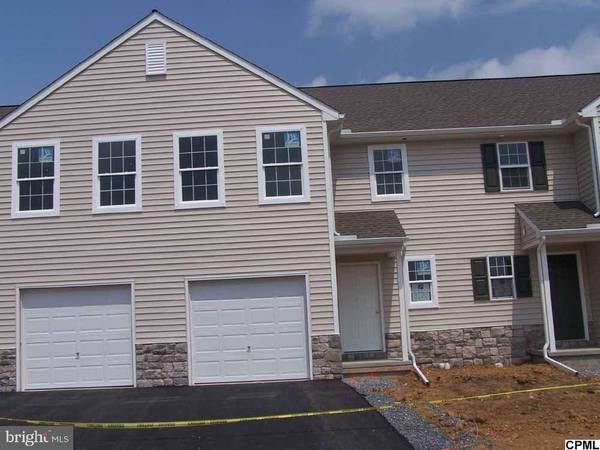 137 N VILLAGE CIR, Palmyra, PA 17078