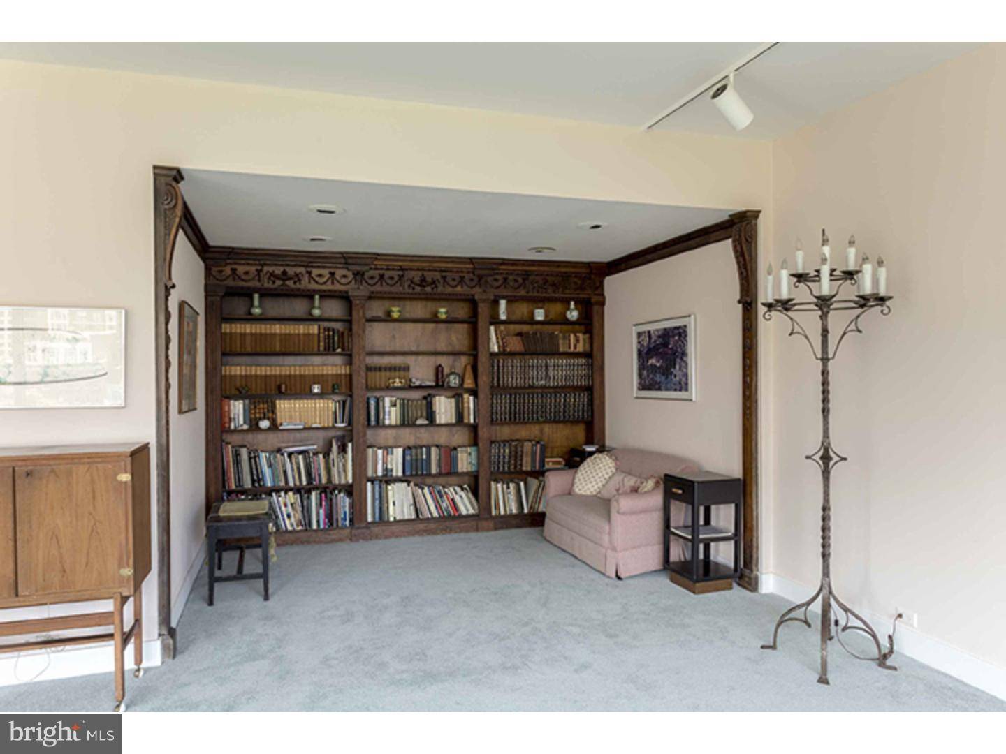 Philadelphia, PA 19103,1820 RITTENHOUSE SQ #1502