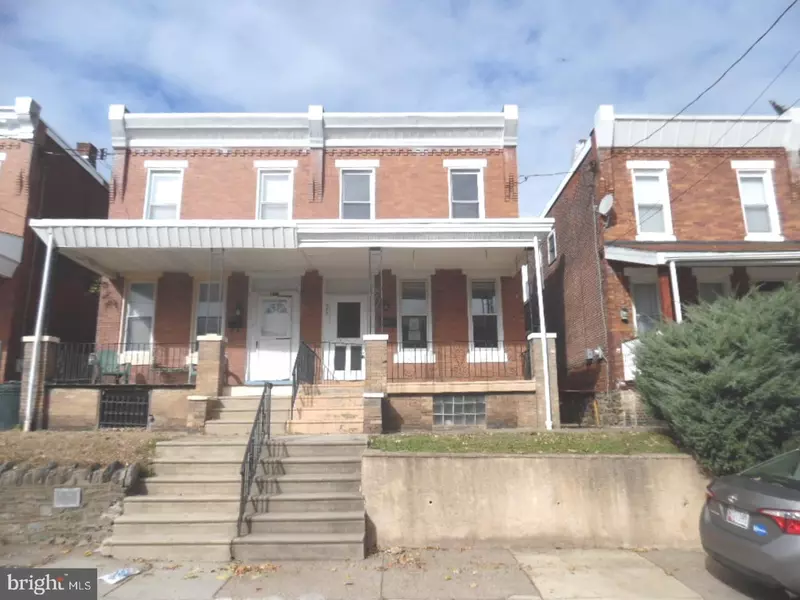 573 MARTIN ST, Philadelphia, PA 19128