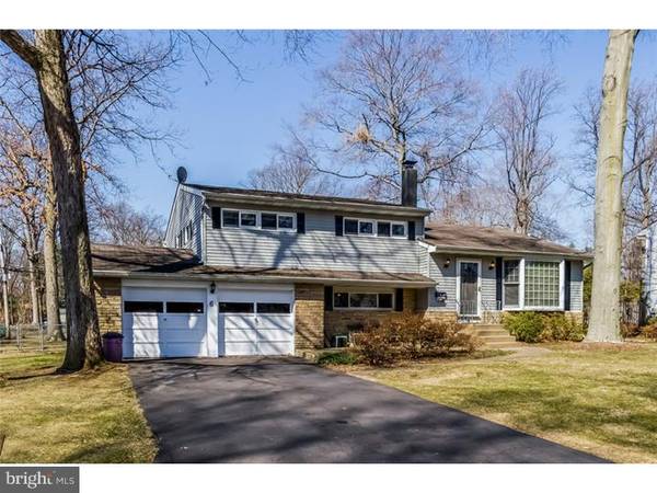 6 BEECHWOOD LN, Yardley, PA 19067