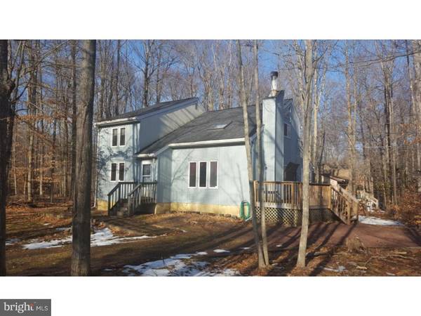 146 CHITIMACHA DR, Pocono Lake, PA 18347