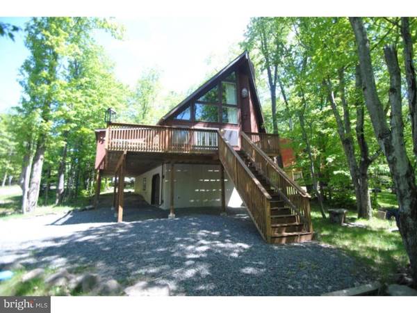 370 OWASSA DR, Pocono Lake, PA 18347