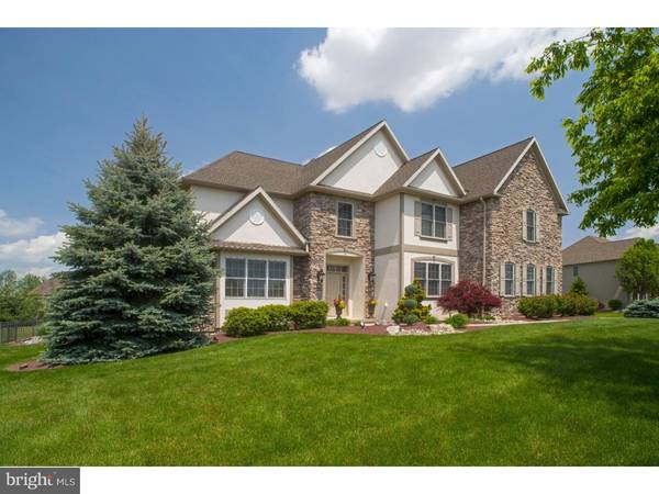 4363 EISENHOWER DR, Lower Nazareth, PA 18020