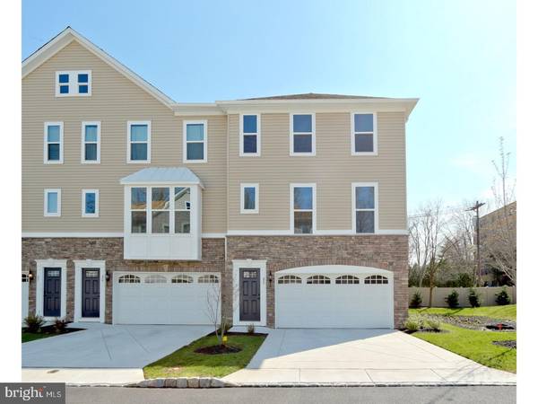 Cherry Hill, NJ 08002,25 REGENCY CT