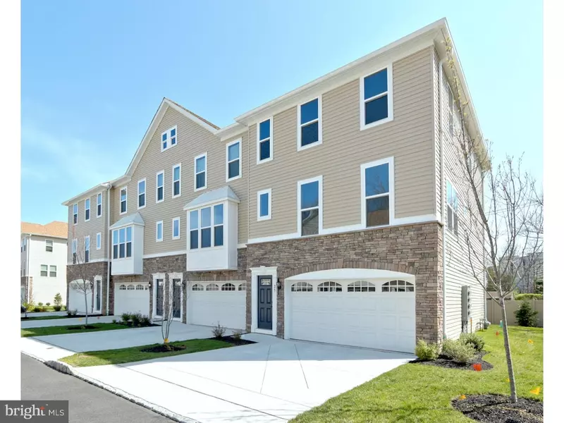 25 REGENCY CT, Cherry Hill, NJ 08002