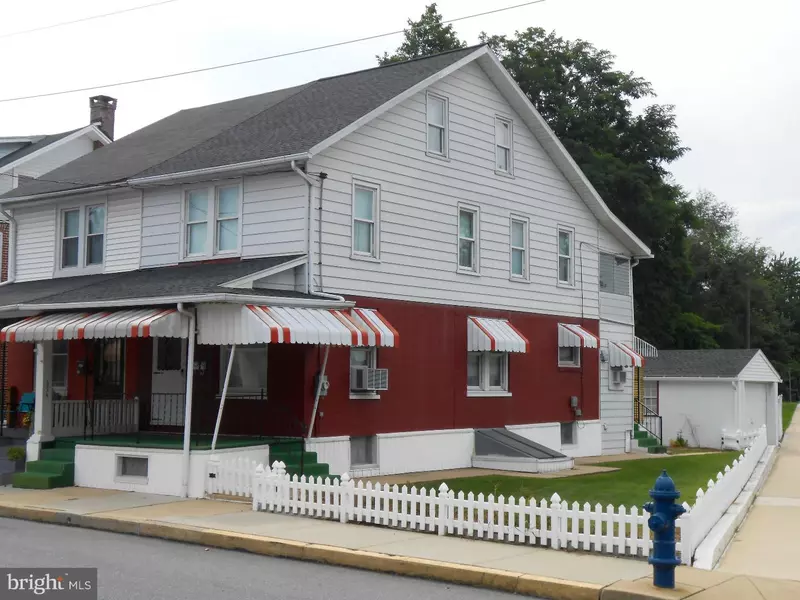 354 DUKE ST, Ephrata, PA 17522