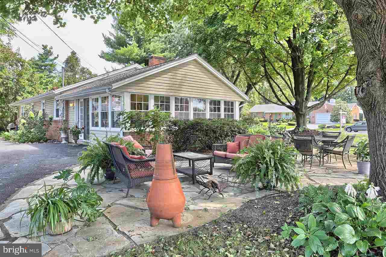 590 SUMMIT DR, Carlisle, PA 17013