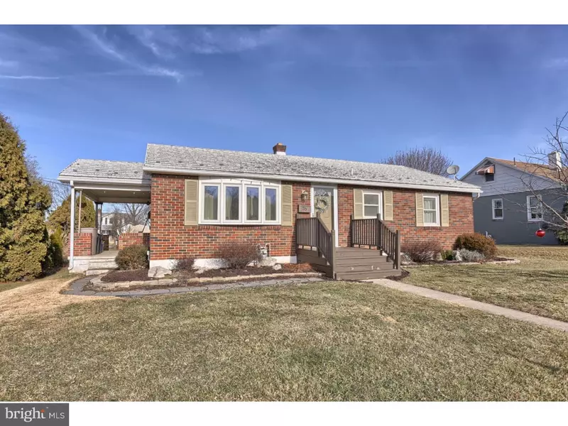 35 W KELLER ST, Topton, PA 19562