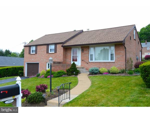 222 GRANDE VALLEY RD, Reading, PA 19606