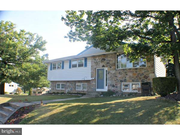 657 LANDMESSER AVE, Hazle Township, PA 18202