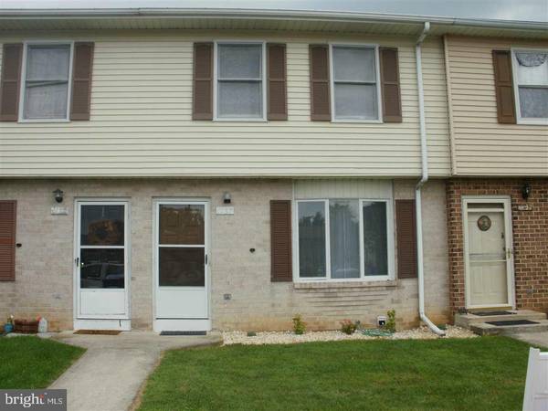 1137 PHEASANT DR N, Carlisle, PA 17013