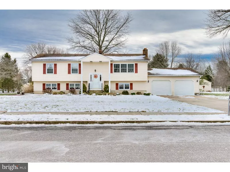 12 OLD POST LN, Hamilton, NJ 08620