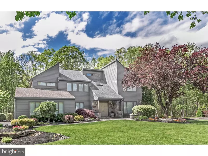 16 VICTORIA PL, West Windsor, NJ 08550