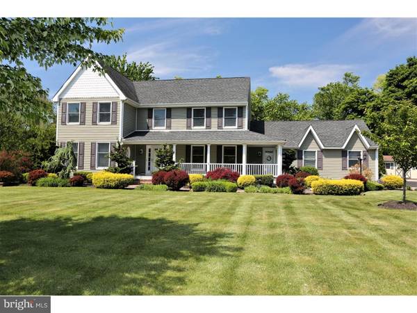 2 KELLY CT, Monroe, NJ 08831