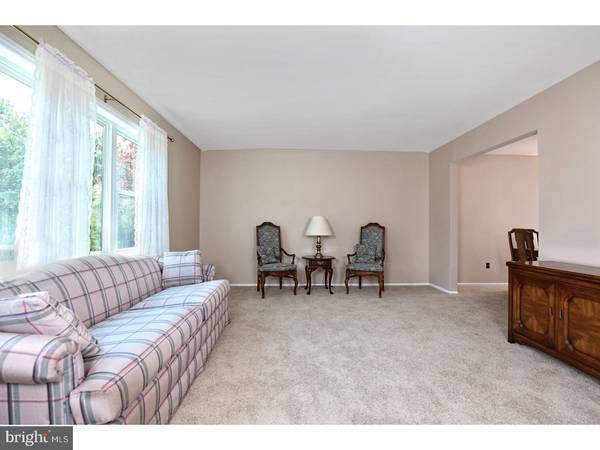 Kendall Park, NJ 08824,1 ROLLING CT