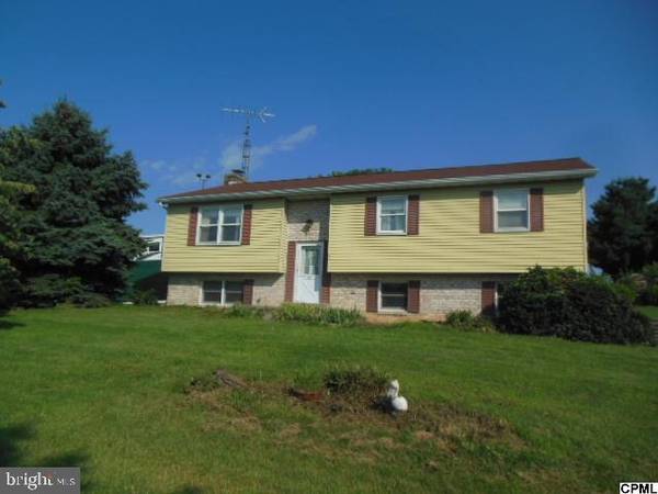 66 FUHRMAN MILL RD, Hanover, PA 17331