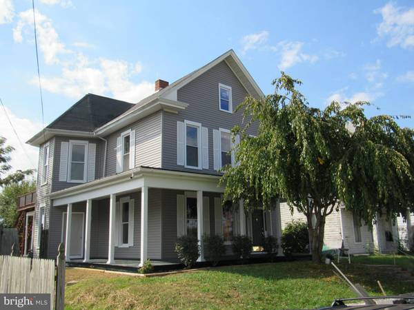 32 SECOND ST, Waynesboro, PA 17268