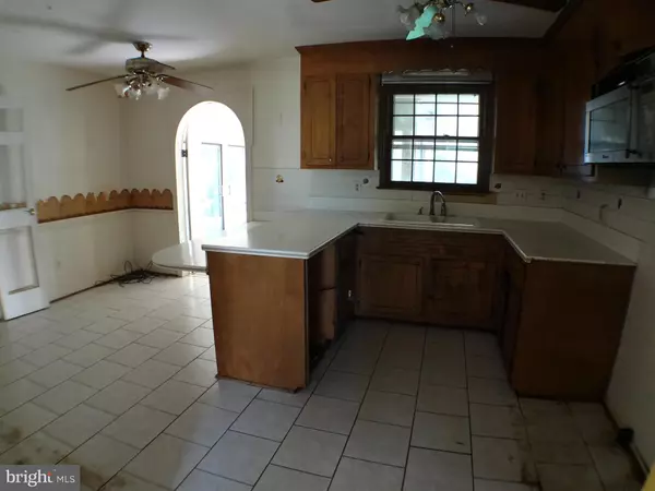 Colonial Heights, VA 23834,103 FAIRMONT DR