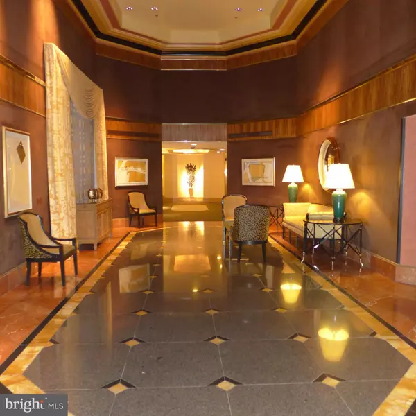 Baltimore, MD 21218,3704 CHARLES ST #1401