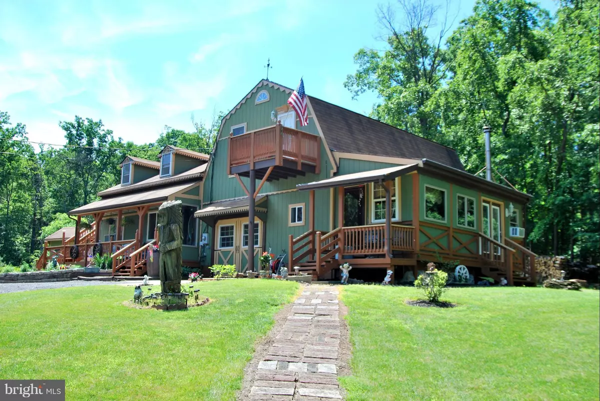 Berkeley Springs, WV 25411,48 PONDS CT