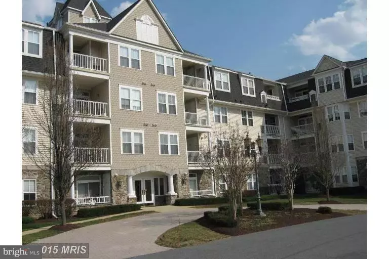 2500 WATERSIDE DR #211, Frederick, MD 21701