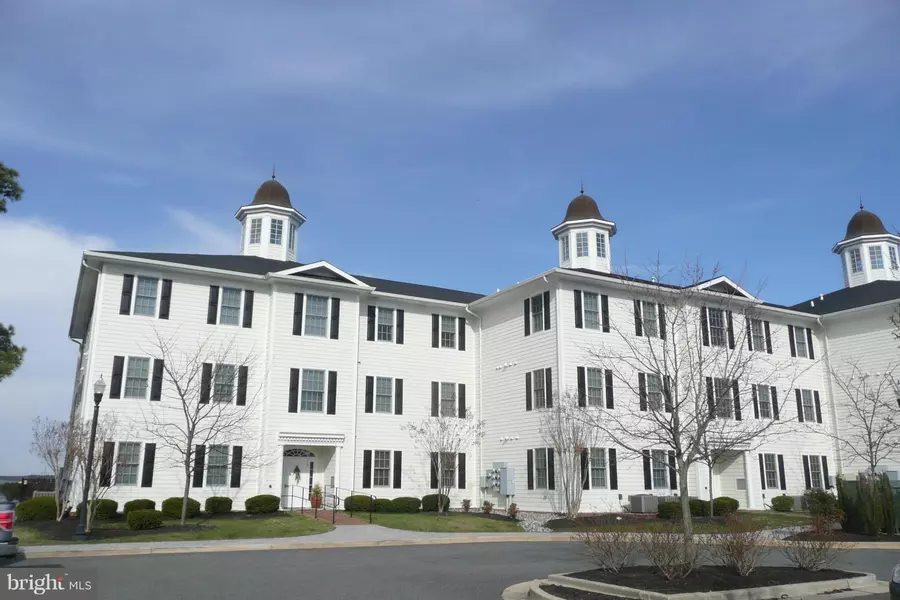 5 OAKLEY ST #301, Cambridge, MD 21613