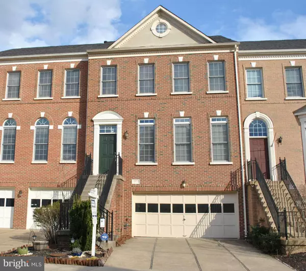 4528 FAIR VALLEY DR, Fairfax, VA 22033