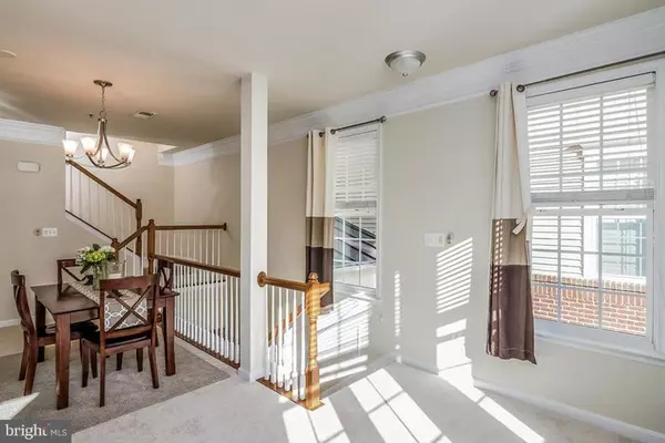 Alexandria, VA 22306,3546 HUNTLEY MANOR LN #137B