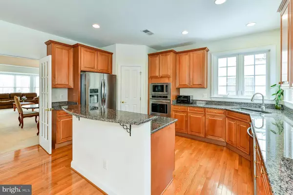 Lorton, VA 22079,9213 TREASURE OAK CT