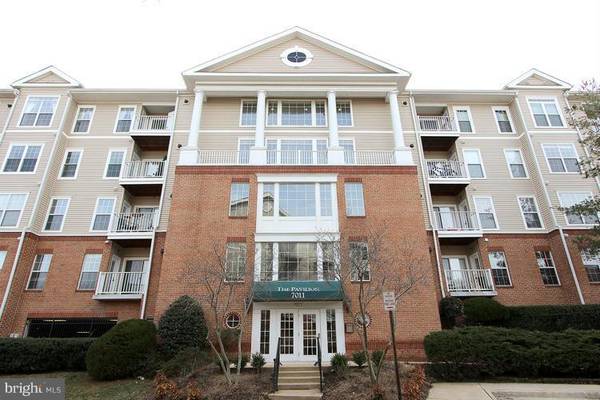 7011 FALLS REACH DR #213, Falls Church, VA 22043