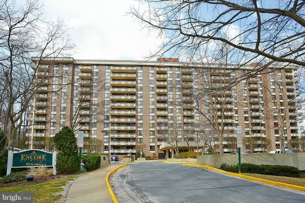 1808 OLD MEADOW RD #914, Mclean, VA 22102