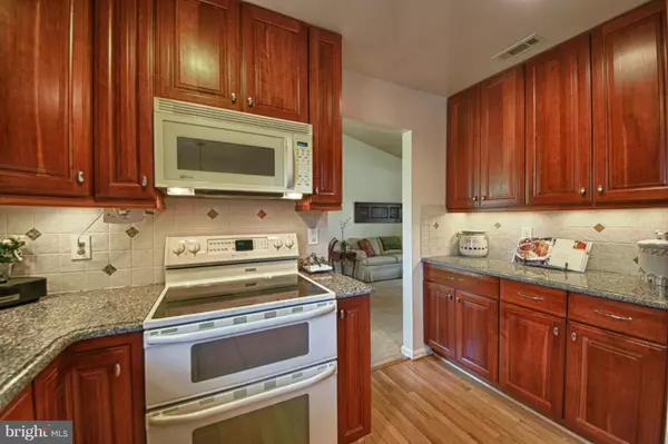 Burke, VA 22015,6116 WICKLOW DR