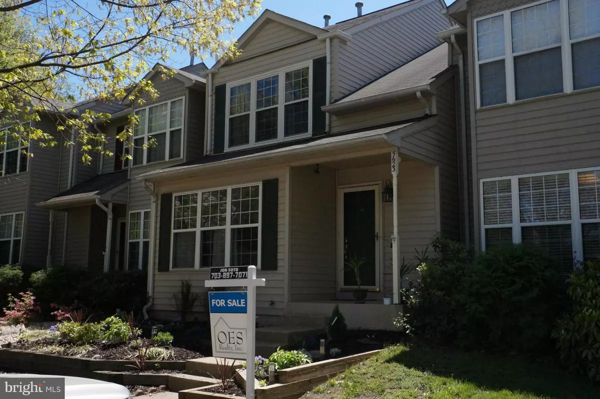 Clifton, VA 20124,5623 GOSLING DR