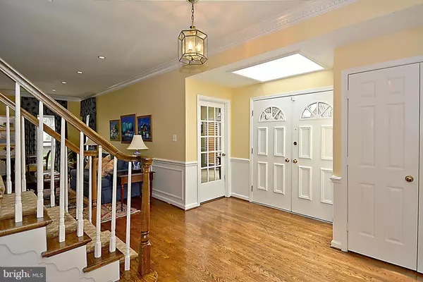 Mclean, VA 22101,6300 HUNTING RIDGE LN