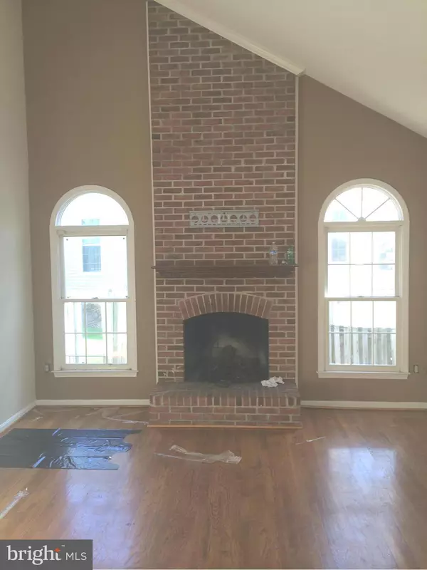 Clifton, VA 20124,6841 COMPTON HEIGHTS CIR