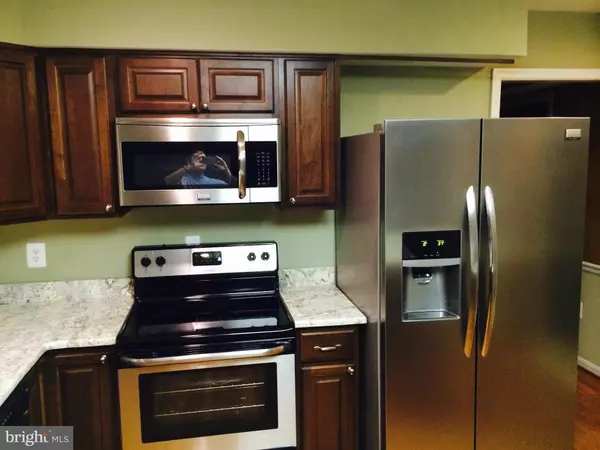 Clifton, VA 20124,6841 COMPTON HEIGHTS CIR