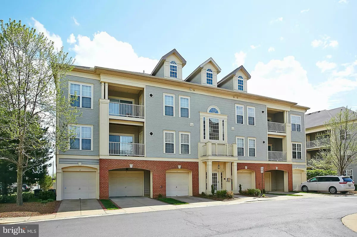 Fairfax, VA 22030,11338 WESTBROOK MILL LN #304