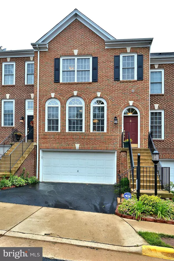 Alexandria, VA 22310,5640 GOVERNORS POND CIR