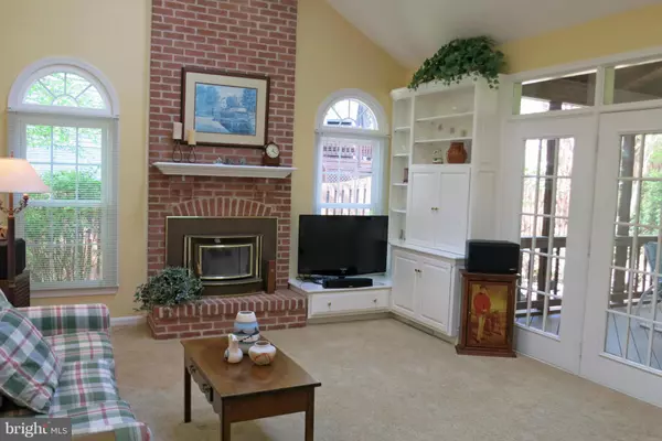 Clifton, VA 20124,6902 COMPTON HEIGHTS CIR