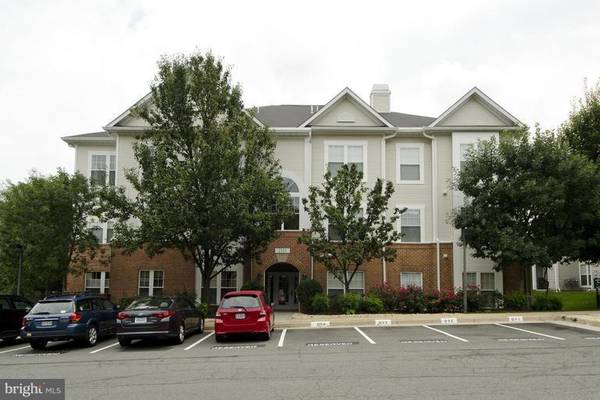 1515 NORTH POINT DR #301, Reston, VA 20194