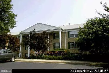 7651 TREMAYNE PL #113, Mclean, VA 22102