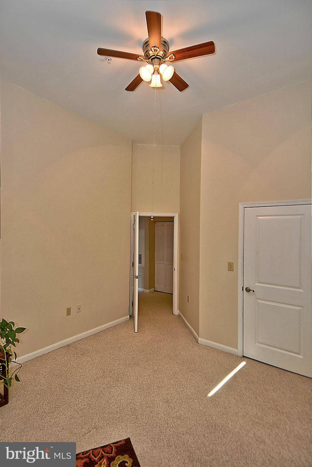 Fairfax, VA 22031,2655 PROSPERITY AVE #137