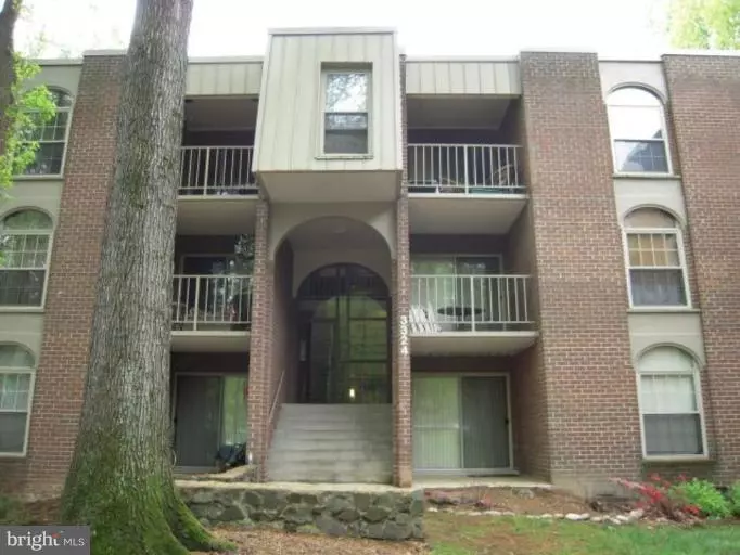 3324 WOODBURN VILLAGE DR #14, Annandale, VA 22003